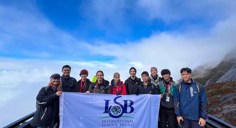Members of the ISB contingent at Mount Kinabalu.
