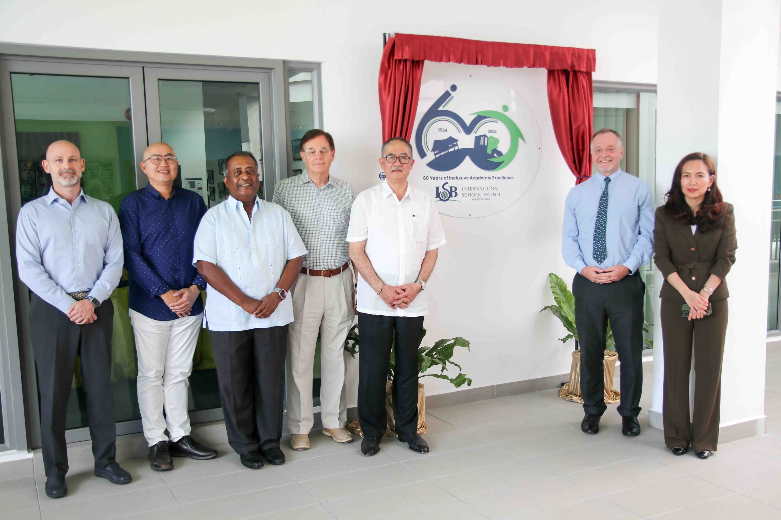 (From left to right): Mr. Jorge Vega, Mr. Wong Chin Toon, Mr. Roy David Kurian, Mr. Nicholas King, Dato Seri Paduka Awang Haji Ahmad bin Pehin Orang Kaya Laila Setia Bakti Di-Raja Dato Laila Utama Haji Awang Isa, Mr. Dominic Morle,y and Ms. Vienna Law during the inauguration ceremony.
